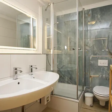 Hafenhaeuser 06 Breege